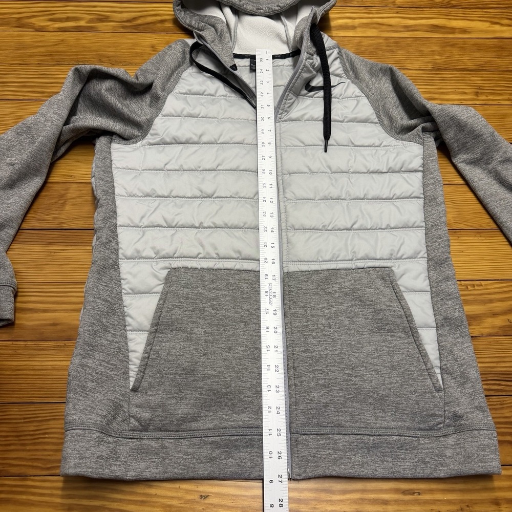 Nike Therma Fit Men's Gray Full Zip Hoodie Jacket Medium Lightweight Puffer - Picture 8 of 9